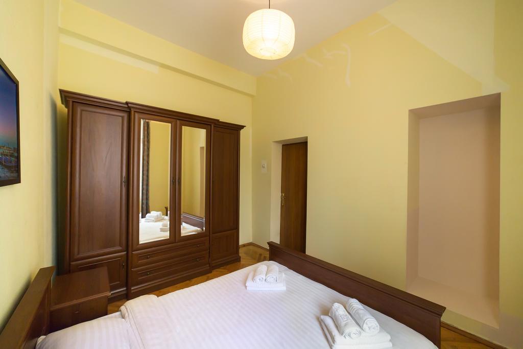 Cozy Apartment In Centre Of Kiev Luaran gambar