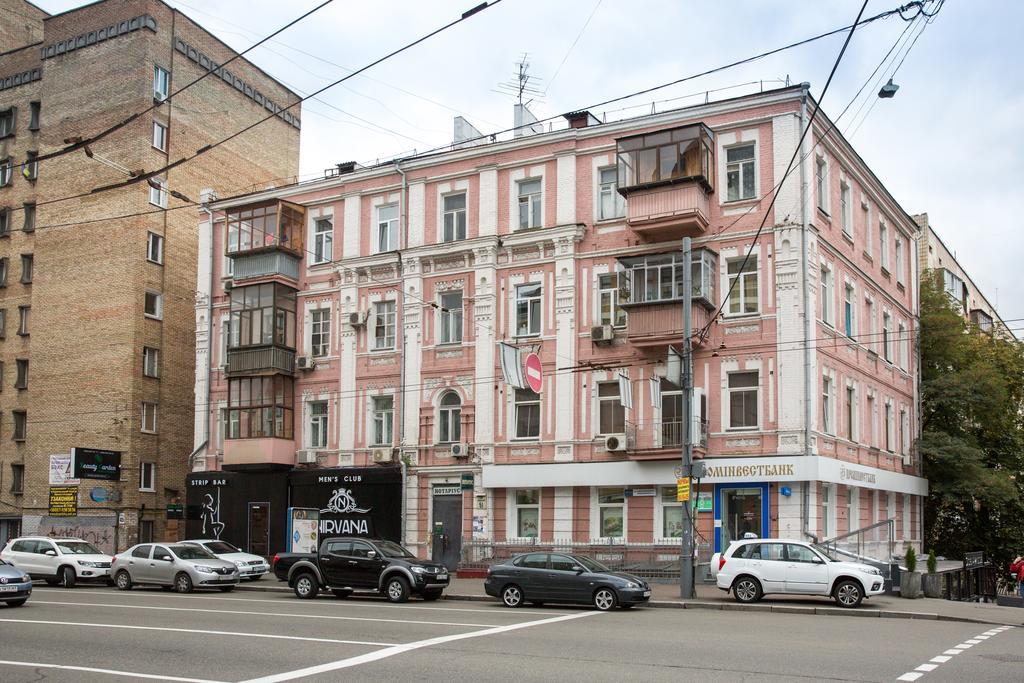 Cozy Apartment In Centre Of Kiev Luaran gambar