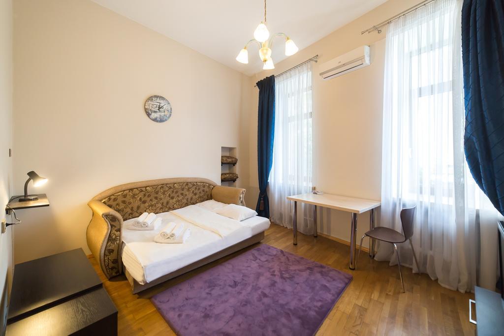 Cozy Apartment In Centre Of Kiev Luaran gambar